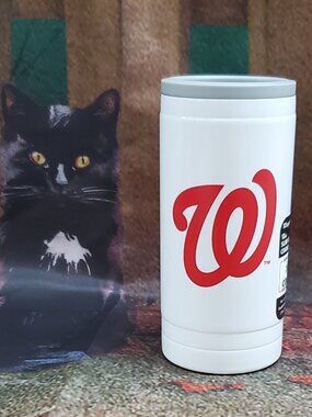 Washington Nationals 12 oz Flipside Slim Can Cooler  New!